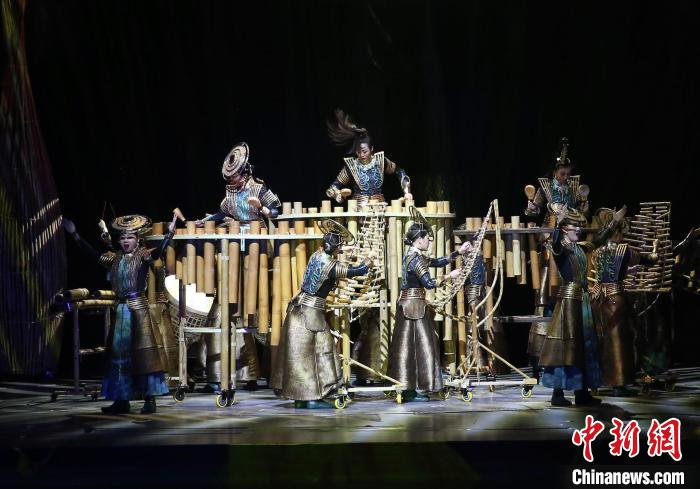 圖為《花腰竹女》演出劇照?！↑S興鴻 攝