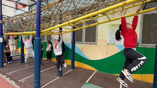 孩子從。校方供圖