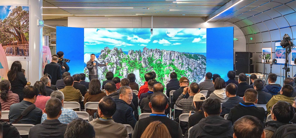 活動現(xiàn)場，文旅星推官推介忻州。